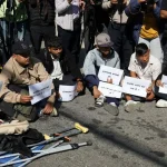 एमालेको कार्यक्रम रोक्न जेनजी आन्दोलनका घाइतेहरु बसे धर्ना