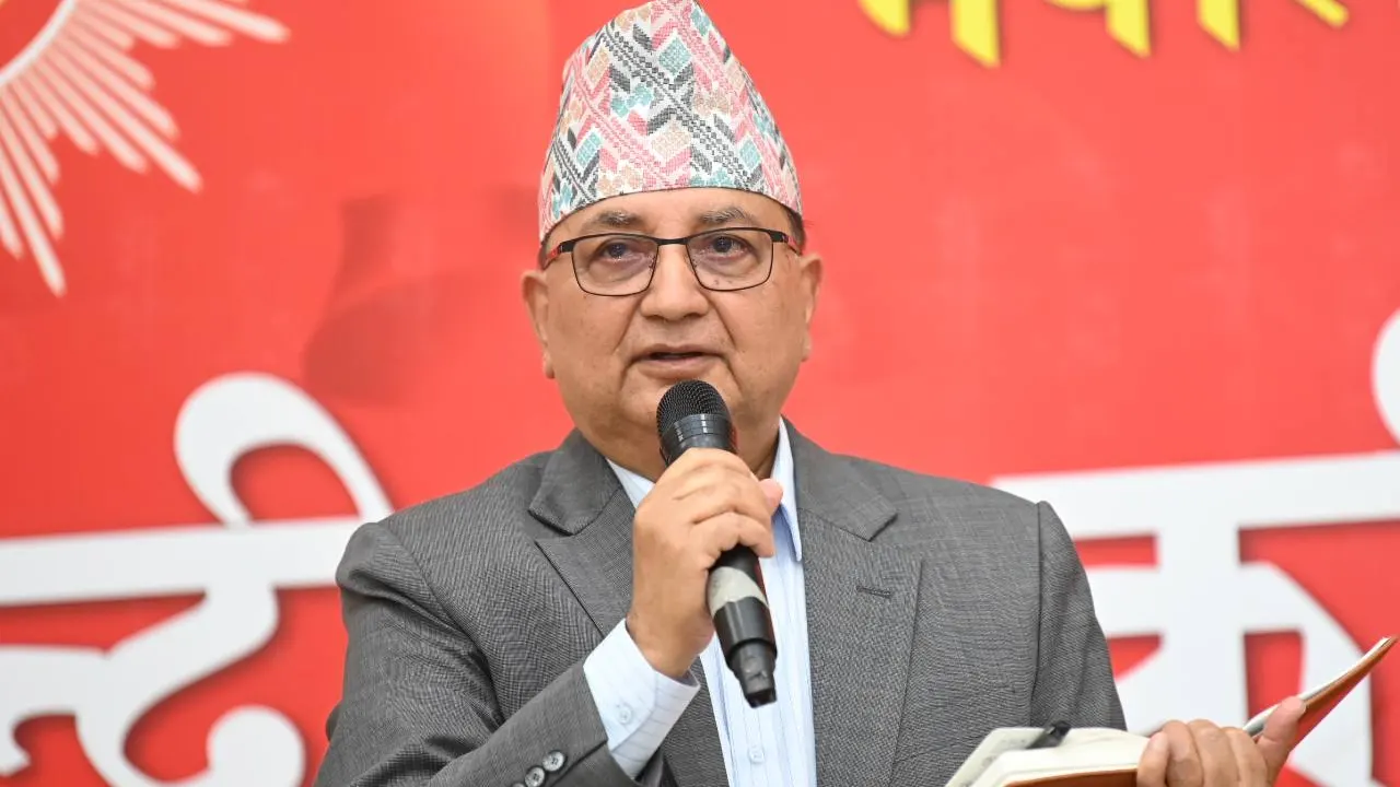 ईश्वर पोखरेलले गरे अध्यक्षको उम्मेदवारी घोषणा