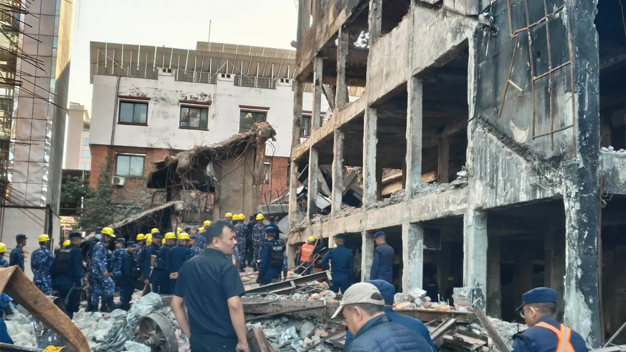 नक्साल भाटभटेनी भत्काउने क्रममा एक जनाको मृत्यु