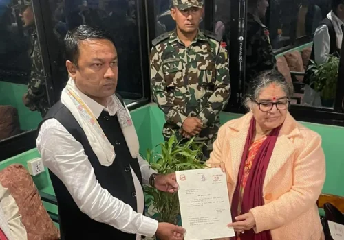 मधेशको मुख्यमन्त्रीमा एमालेका सरोज यादव नियुक्त