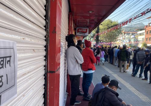 व्यवसायीले चिप्लेढुंगामा राजनीतिक सभा नगर्न माग गर्दै प्रशासन र महानगरलार्ईै बुझाए ज्ञापनपत्र