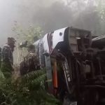 दाङमा बस पुलबाट खसेर दुर्घटना हुँदा २२ जना घाइते