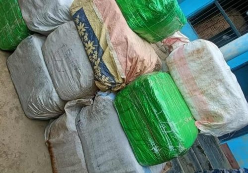 ५१ किलो गाँजा बोकेर हिँड्न ठिक्क पारिएको एम्बुलेन्स प्रहरीकोे नियन्त्रणमा