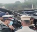 भारतमा बस र ट्रक ठोक्किदा ११ जनाको मृत्यु