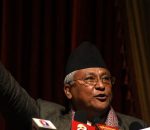 पद नपाएको भन्दै नेताहरूले केपी ओलीको साथ छाडे