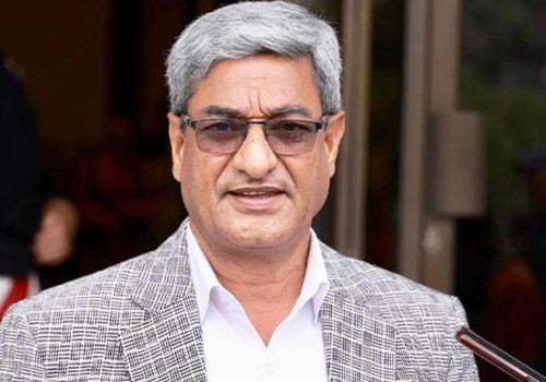 तत्कालीन गृहमन्त्री रमेश लेखकलाई जाँचबुझ आयोगले पत्र काट्यो