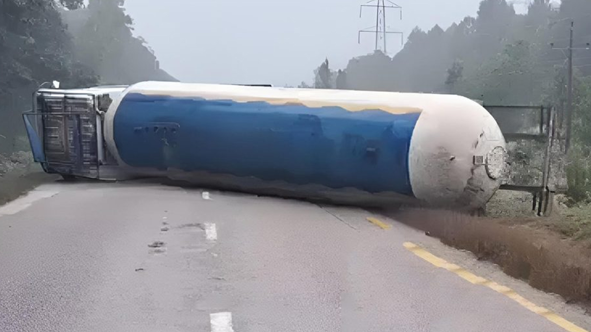 पूर्वपश्चिम महेन्द्र राजमार्ग अवरुद्ध