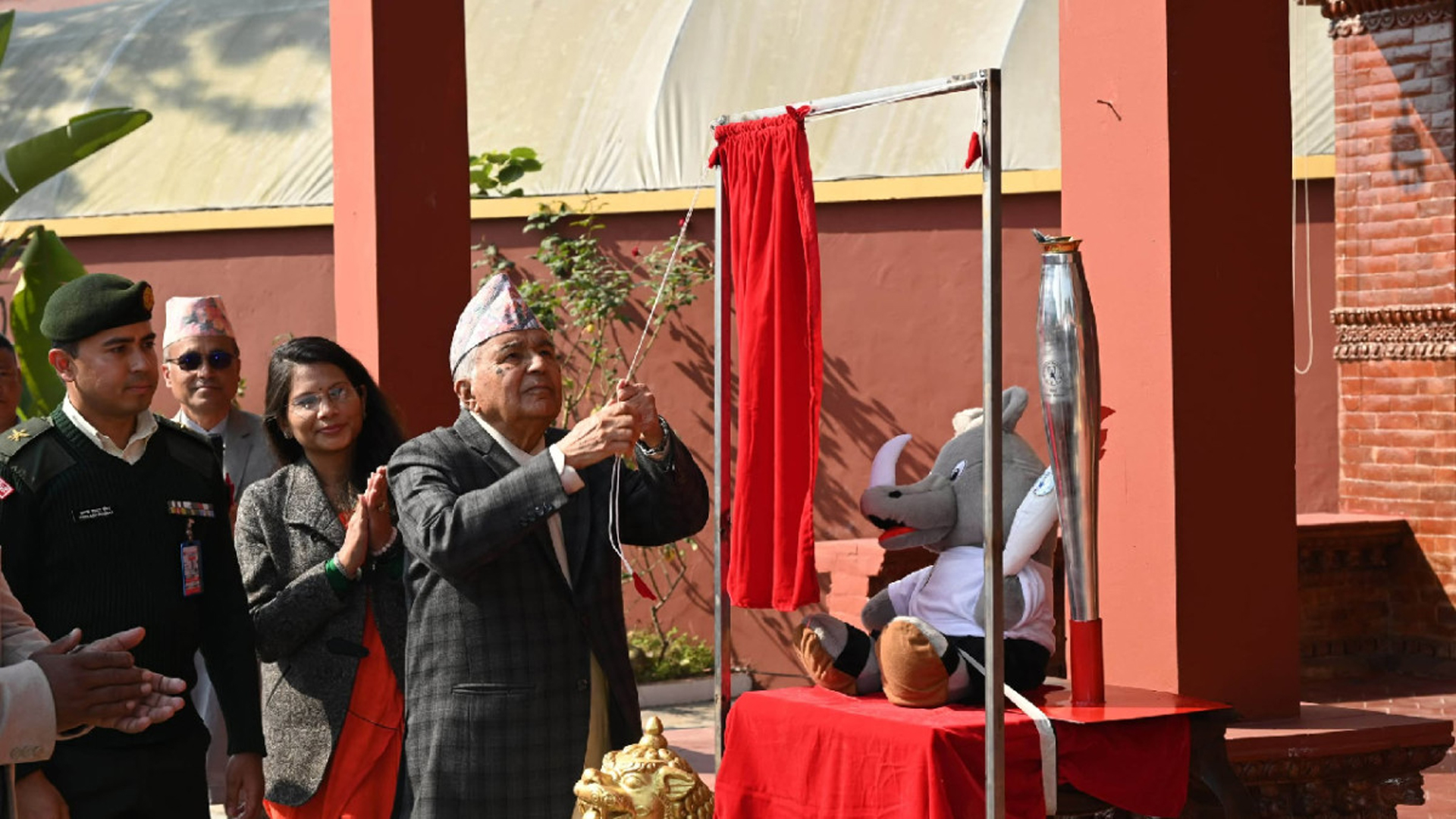 १३औँ किन्डर ओलम्पिक मस्कर्टको राष्ट्रपतिद्वारा अनावरण