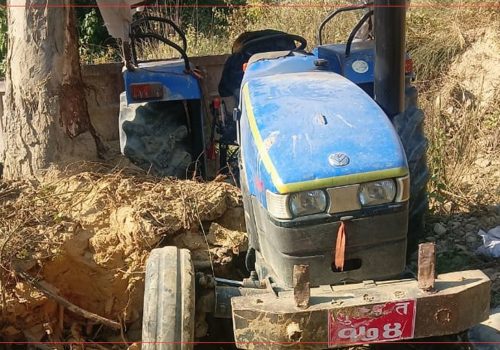 ट्र्याक्टर दुर्घटना हुँदा ३ जनाको मृत्यु