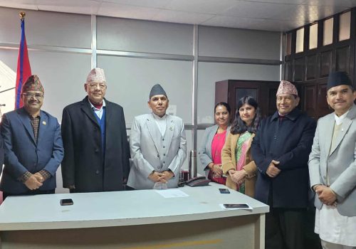 तीन सांसदहरुले आज राजीनामा दिए