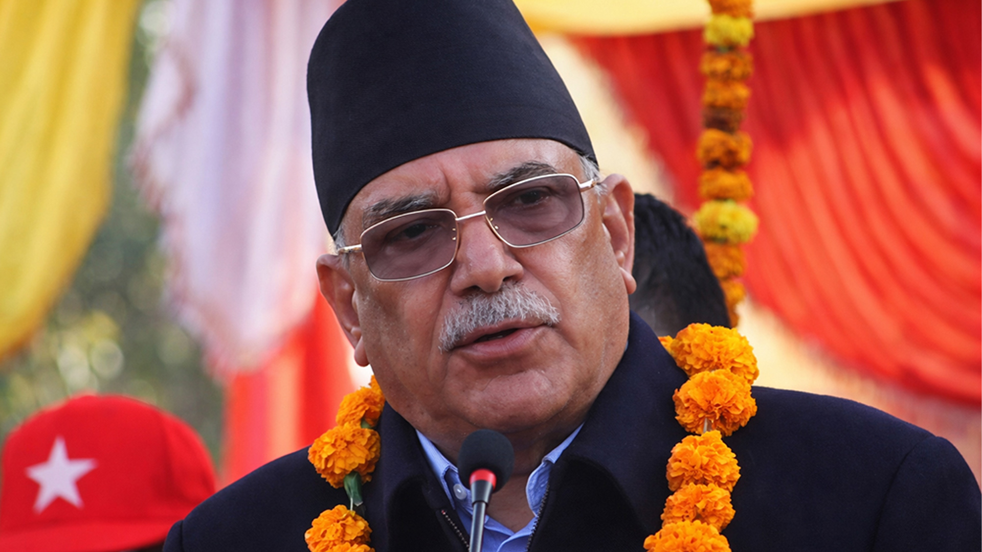 भारत पुगेका प्रचण्डको भनाई अन्तरिम सरकार बनाउन ओली कै सिफारिस