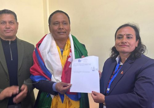 काठमाडौं– ३ बाट कुलमान घिसिङले दर्ता गराए उमेदवारी