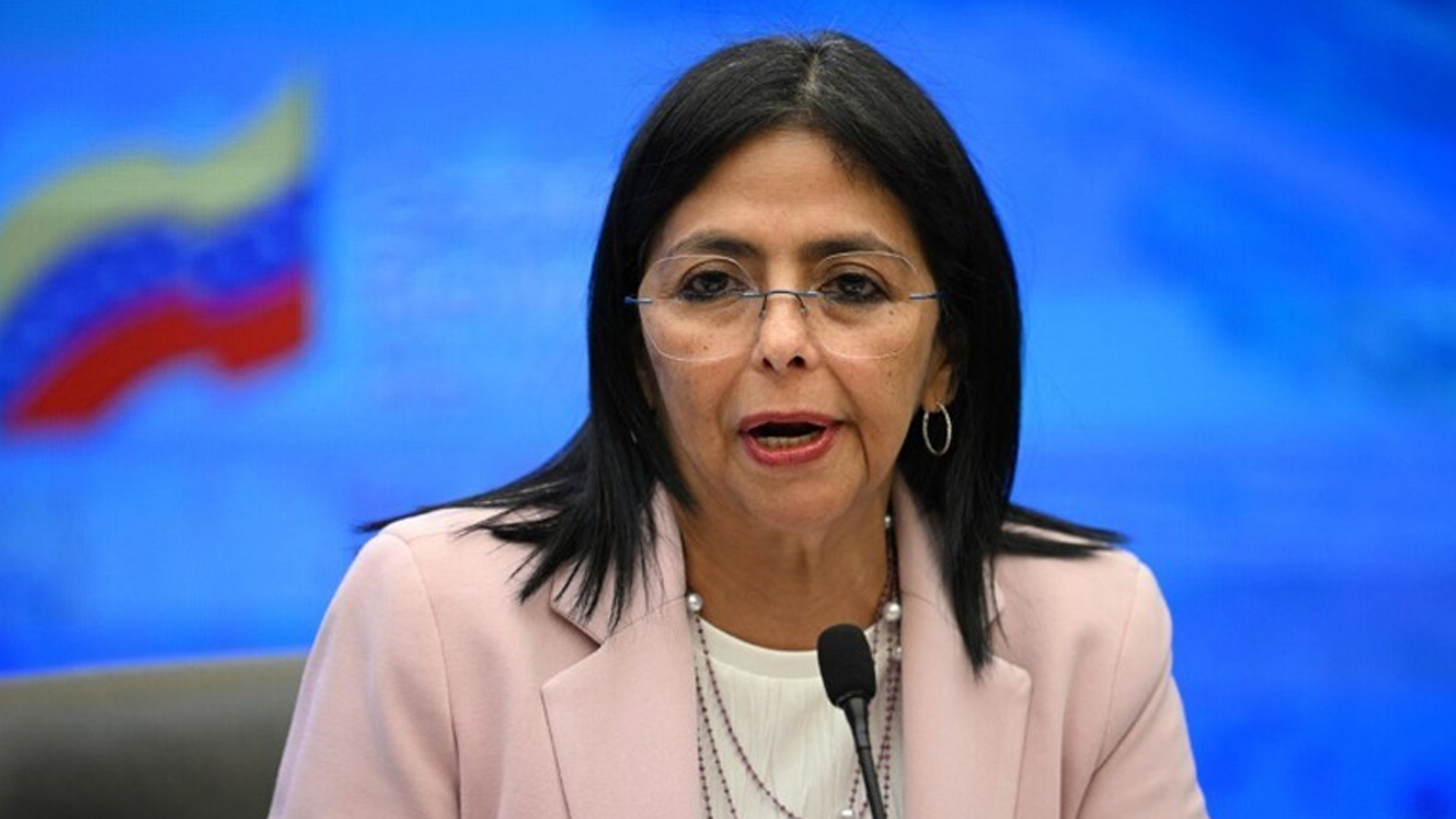 भेनेजुएलाको कार्यकारी राष्ट्रपतिको पदमा उपराष्ट्रपति डेल्सी रोड्रिगेज