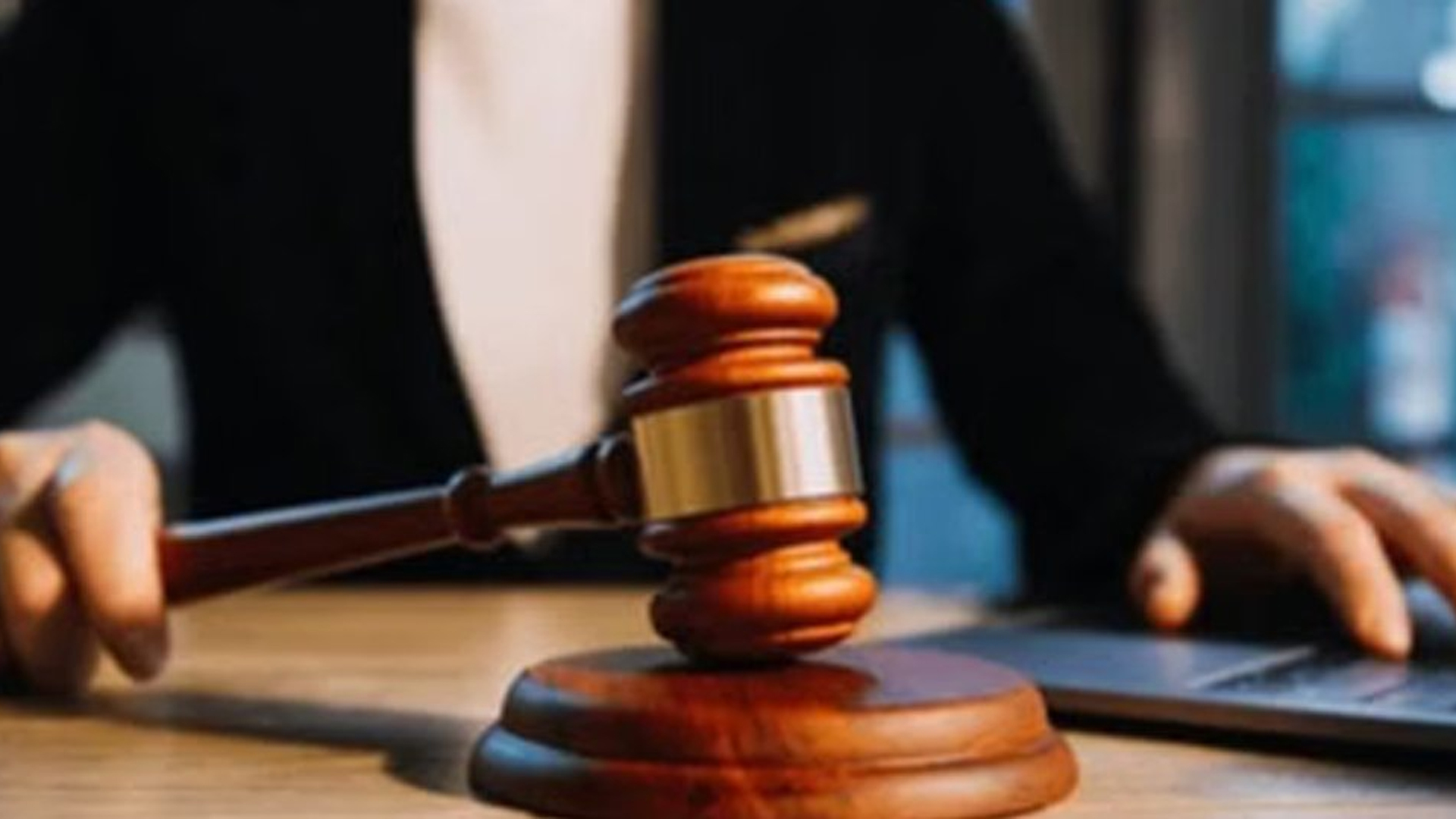 नेपालको जेनजी प्रदर्शनमा पत्नी गुमाएका भारतीय नागरिकद्वारा १०० करोड भारु क्षतिपूर्तिको माग