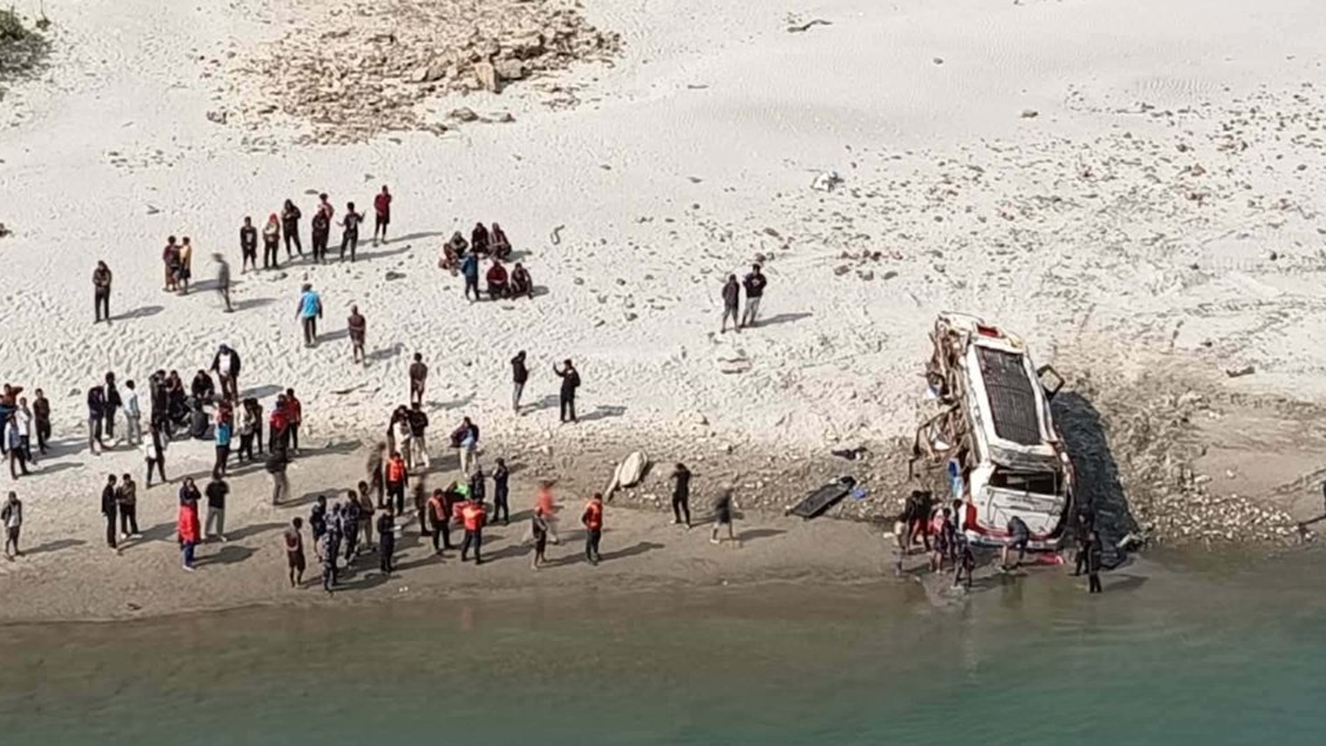 तामाकोशी दुर्घटनामा मृत्यु हुने १२ जना पुग्यो ११ को सनाखत