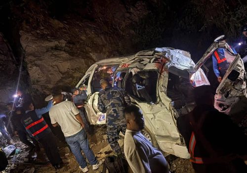 माइक्रोबस दुर्घटना ७ भारतीय तीर्थयात्रीको मृत्यु