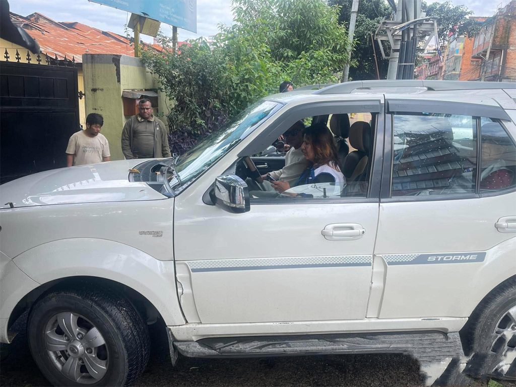 चोलेन्द्रलाई भेट्न मानव अधिकार आयोगको टोली टेकुमा