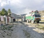 चाडबाडको मुखमा चीनसँगका तीनवटै नाका ठप्प, व्यापारीलाई सास्ती उपभोक्तालाई महँगी