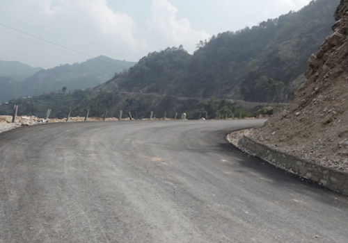 त्रिभुवन र कान्ति राजमार्गमा दुईतर्फी यातायात सञ्चालन