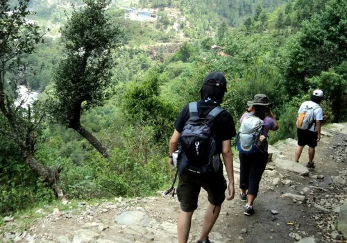 कोशीका पहाडी जिल्लामा रात्रिकालीन सवारीदेखि पदयात्रासम्म रोक