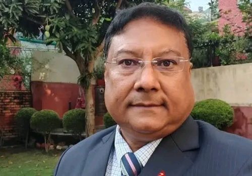 दसैँ बिदाकै दिन वरिष्ठ पत्रकार किशोर श्रेष्ठलाई पक्राउ गर्न प्रहरी घर पुगेको खबर