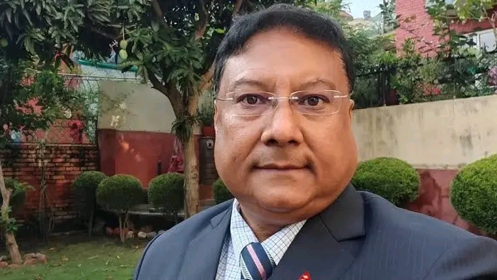 दसैँ बिदाकै दिन वरिष्ठ पत्रकार किशोर श्रेष्ठलाई पक्राउ गर्न प्रहरी घर पुगेको खबर
