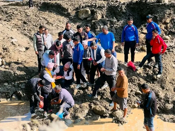 धादिङको गजुरीमा बेलबोटे–लामचिरा पुलको शिलान्यास, ६ करोड ८० लाखमा ठेक्का