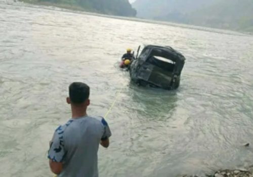 सिन्धुलीमा जिप सुनकोशी नदीमा खस्दा तीन महिलाको मृत्यु, तीन जना बेपत्ता