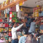 म्याद गुज्रिएका खाद्य सामग्रीमा नक्कली लेबल लगाएर बेच्ने दुई जना पक्राउ